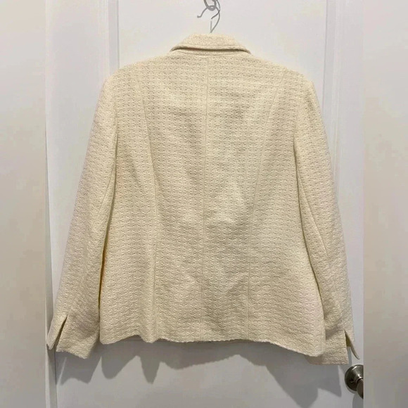Coldwater Creek Winter White Blazer Like New - Picture 7 of 15